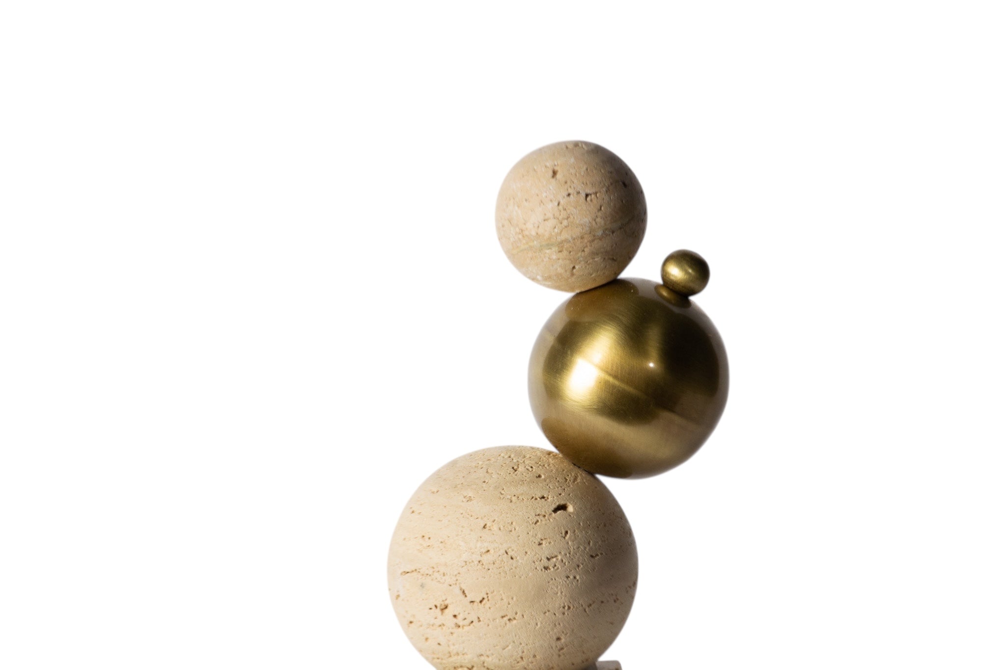 Traverten Pirinç Top Detaylı Dekoratif Obje