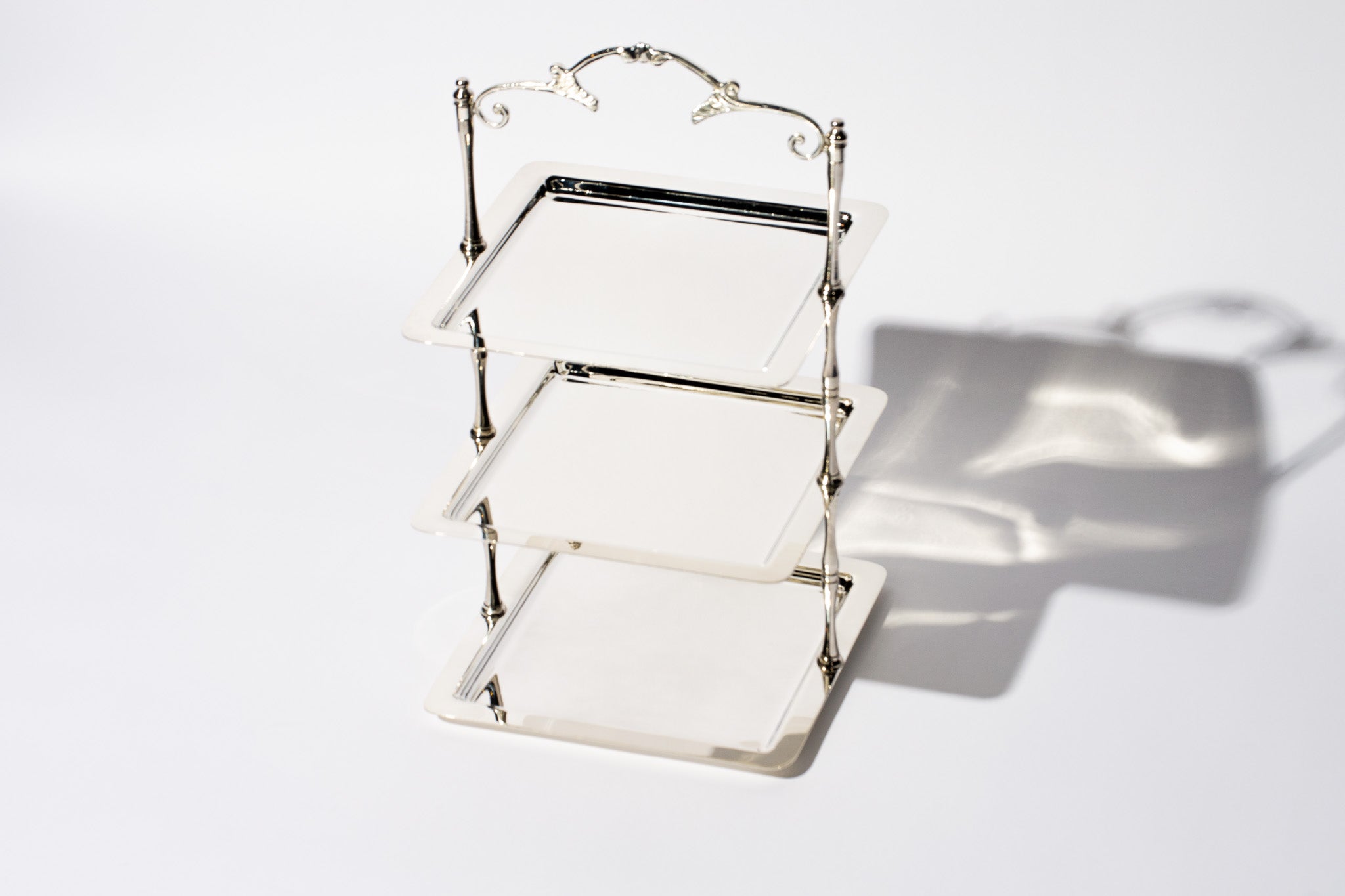 Gümüş Kare 3 Katlı Sunumluk