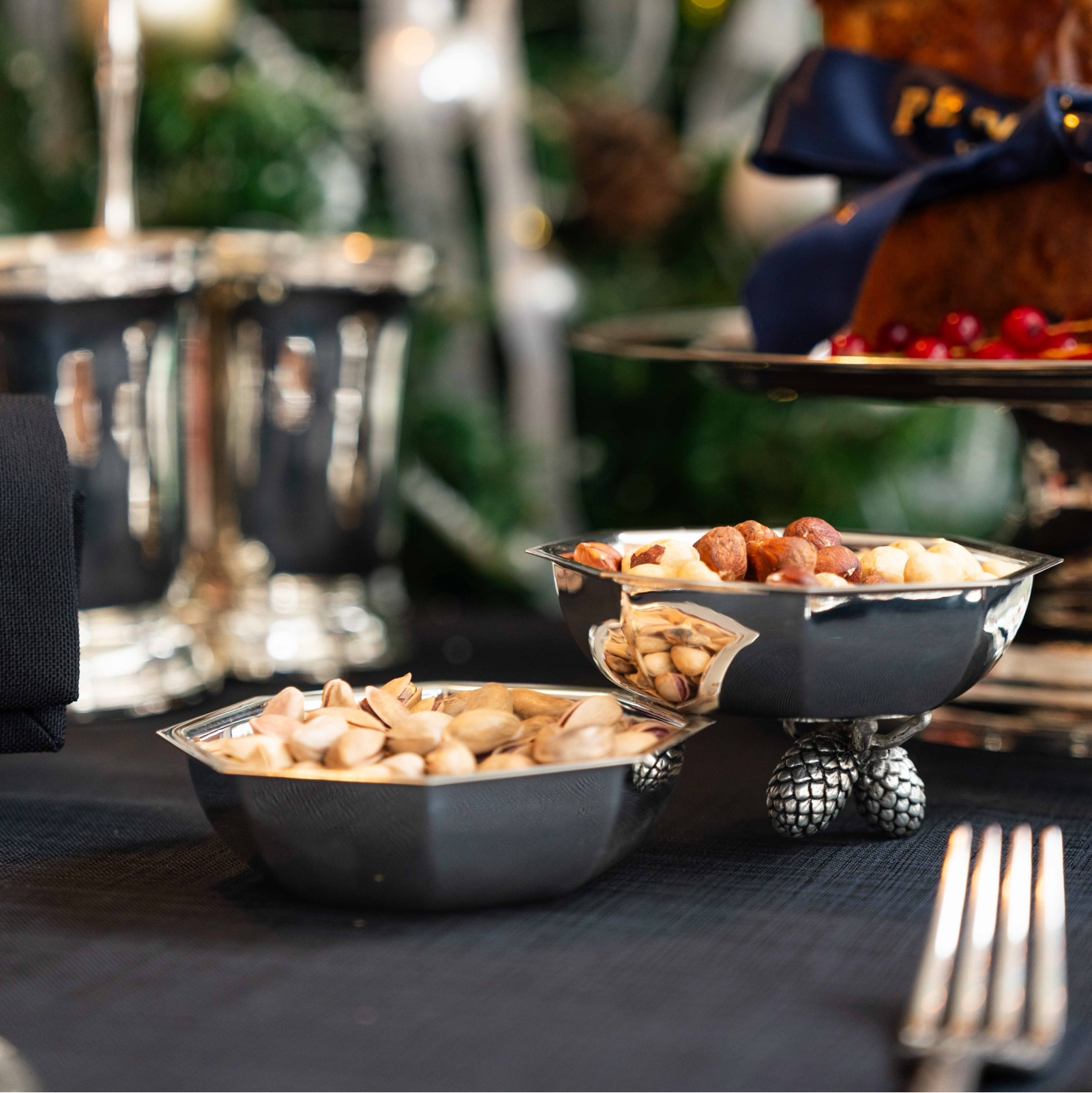 Kozalak Ayak Detaylı Gümüş 2'li Çerezlik/Sunumluk